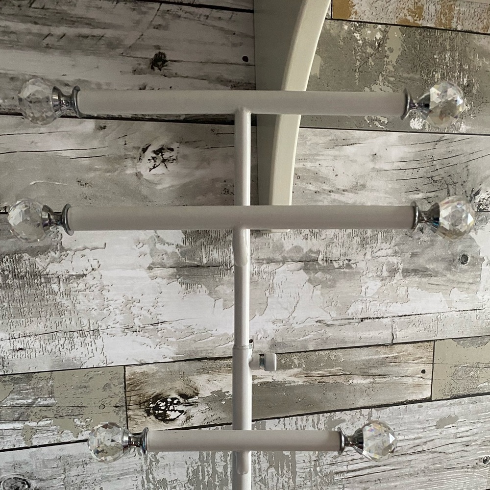 Jewelry stand
